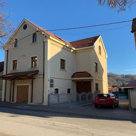 Vinarija Zlatar Hotel Екстериор снимка