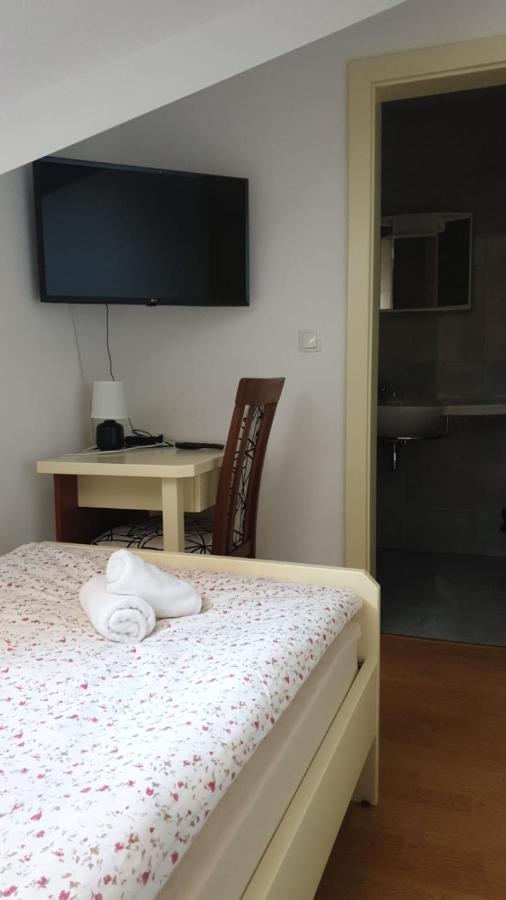 Vinarija Zlatar Hotel Екстериор снимка