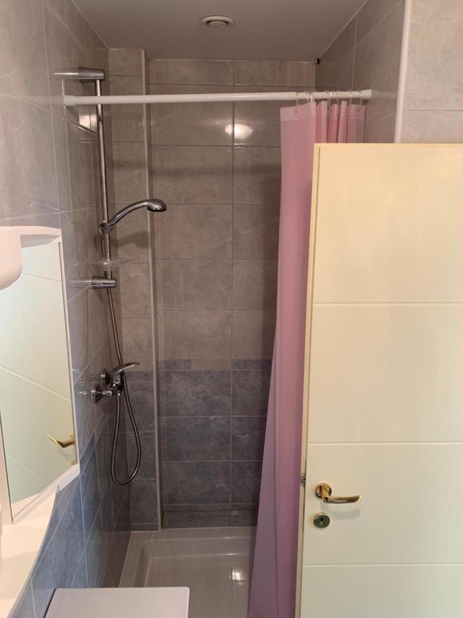 Vinarija Zlatar Hotel Екстериор снимка