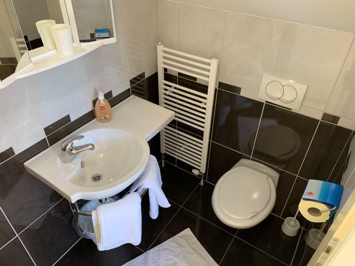Vinarija Zlatar Hotel Екстериор снимка