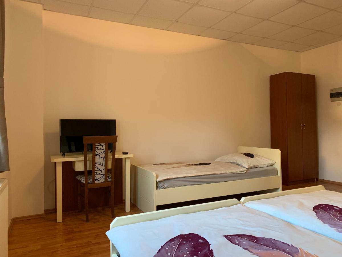 Vinarija Zlatar Hotel Екстериор снимка