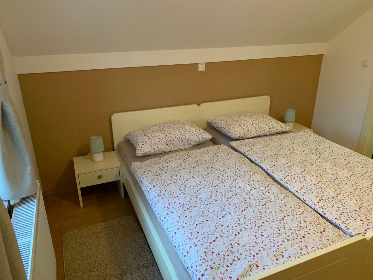 Vinarija Zlatar Hotel Екстериор снимка