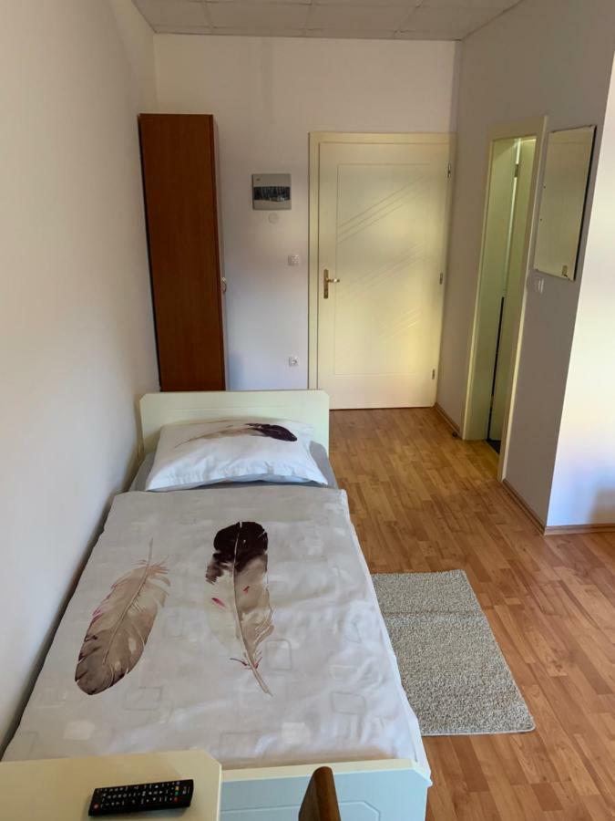 Vinarija Zlatar Hotel Екстериор снимка