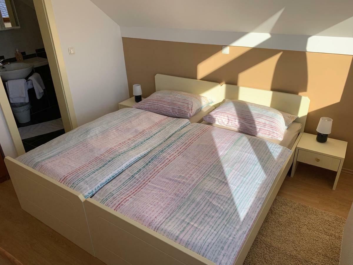 Vinarija Zlatar Hotel Екстериор снимка
