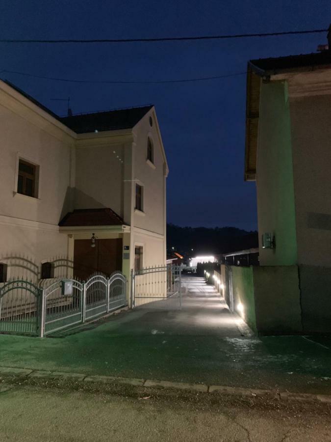 Vinarija Zlatar Hotel Екстериор снимка