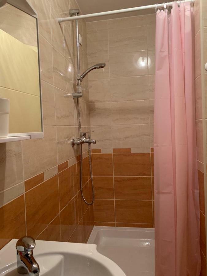 Vinarija Zlatar Hotel Екстериор снимка